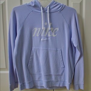 Nike Sportswear Essential Pullover Hoodie